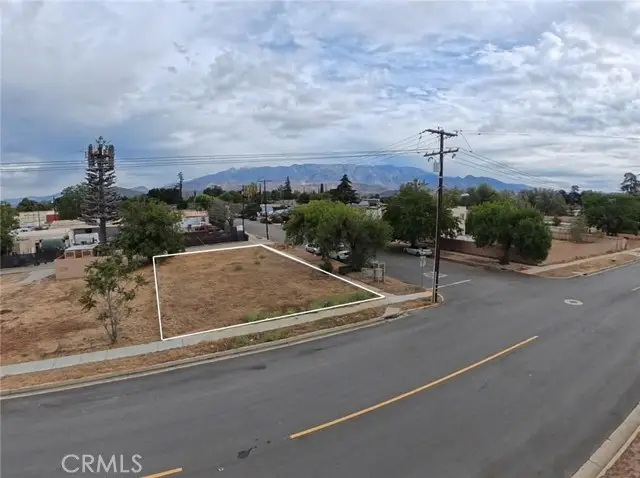 521 Edgar, Beaumont, CA 92223 - #2