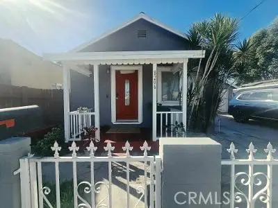 8206 Olanda, Paramount, CA 90723