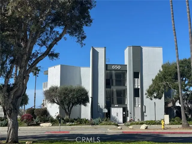 650 The Village  #106, Redondo Beach, CA 90277 - Image #1