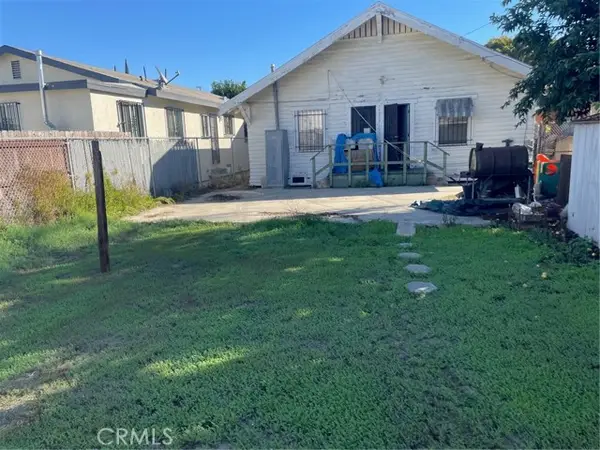 5125 Woodlawn, Los Angeles, CA 90011