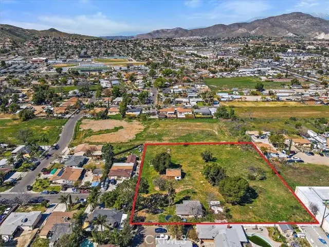 4077 Riverview Drive, Riverside, CA 92509 - #3