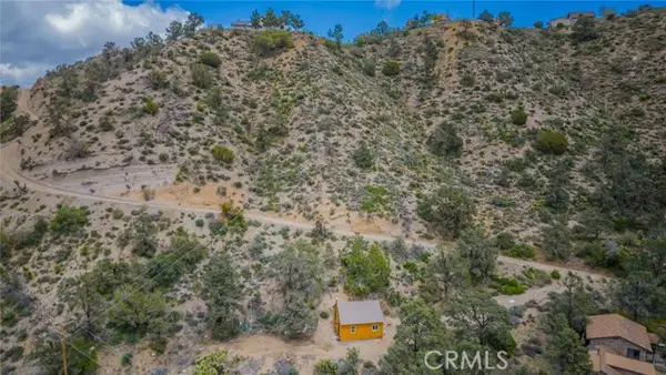 7725 Scenic Drive, Pinon Hills, CA 92372