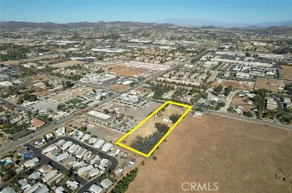 25071 Adams Avenue, Murrieta, CA 92562