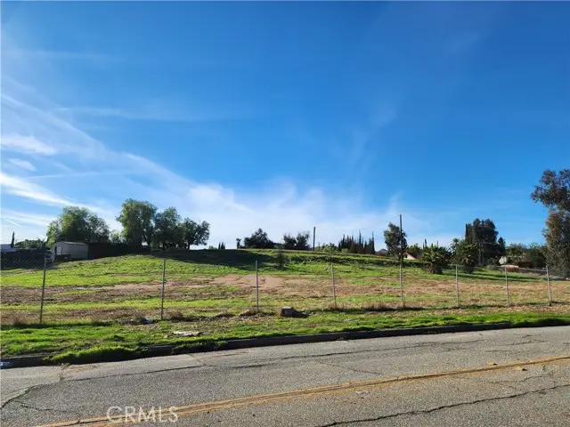 4998 Bushnell Avenue, Riverside, CA 92505 - #1