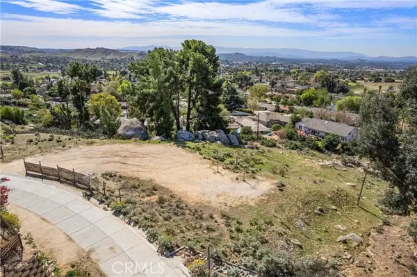 2935 Galaxie Heights Road, Riverside, CA 92507