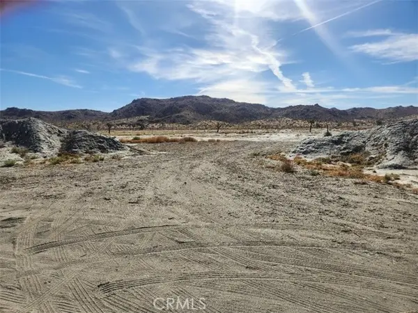 11 Chamisal, Adelanto, CA 92301