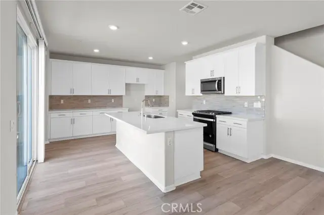 19409 Brush Creek Way, Lake Elsinore, CA 92532 - #2