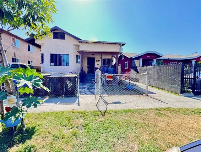 7011 Bonsallo, Los Angeles, CA 90044 - #1