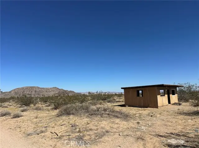 58638 Cubero, Landers, CA 92285 - Image #2