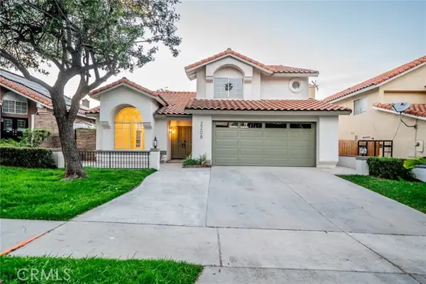 2208 Prescott Cir, Corona, CA 92881