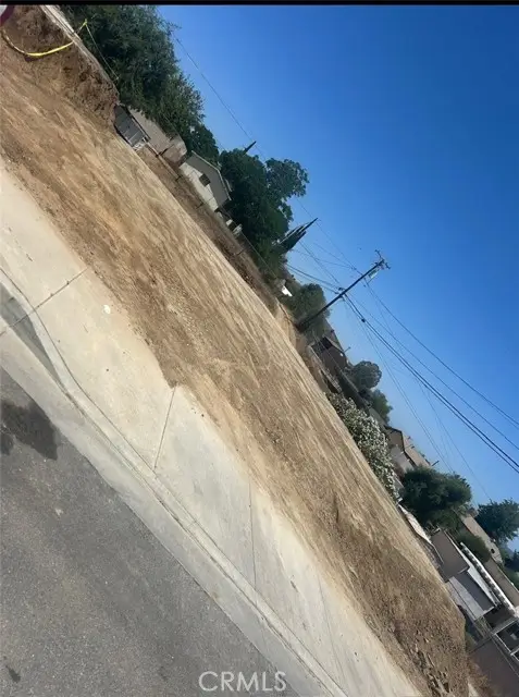 208 North lewis st, Lake Elsinore, CA 92530