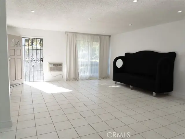 14802 Newport Ave  #2B, Tustin, CA 92780 - Image #3