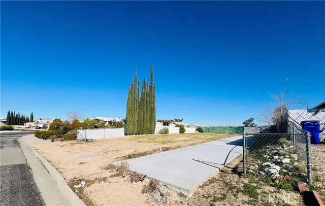 14005 Victoria, Victorville, CA 92395 - #2
