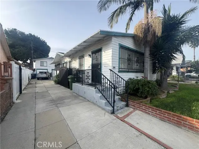 1046 73rd, Los Angeles, CA 90044 - #3