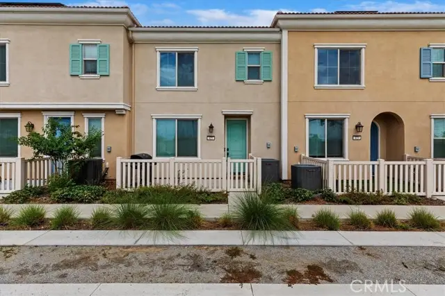 425 Beechwood, Rialto, CA 92376 - Image #2