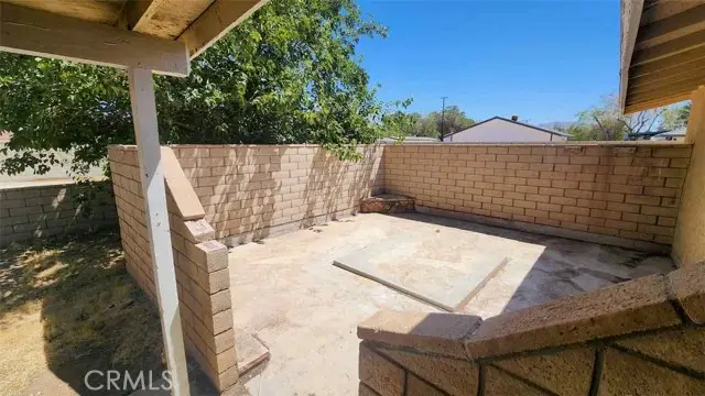 22330 Miramot Road, Apple Valley, CA 92308 - #3