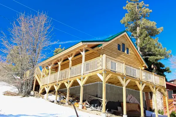 33149 Holcomb Creek Drive, Green Valley Lake, CA 92341