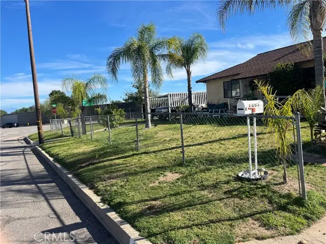 1233 Lynwood, San Bernardino, CA 92405 - #2