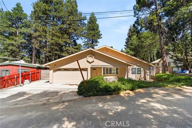 31686 Luring Pines Circle, Running Springs, CA 92382 - #1