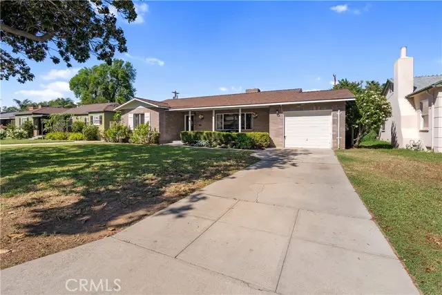 4715 Oakwood Place, Riverside, CA 92506 - #3