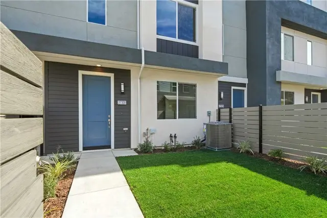 27331 Bear Creek Lane, Valencia, CA 91381 - #2