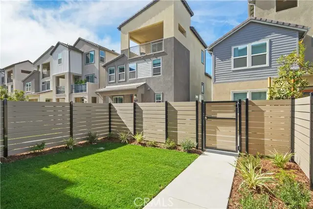 27331 Bear Creek Lane, Valencia, CA 91381 - #3