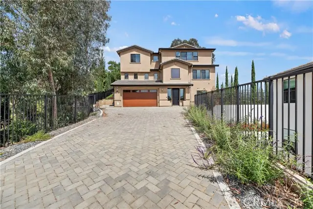 969 N Staley, Los Angeles, CA 90042 - #1