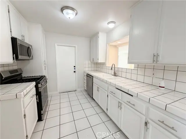 15011 Mission Street, Hesperia, CA 92345 - #2