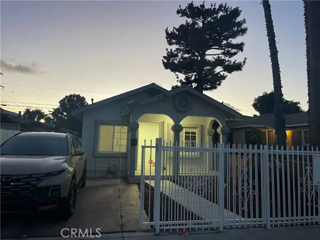 10255 California, South Gate, CA 90280 - #2
