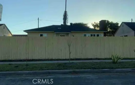 12208 Compton, Los Angeles, CA 90059