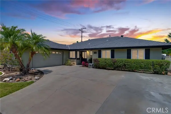 1049 El Mirador, Fullerton, CA 92835