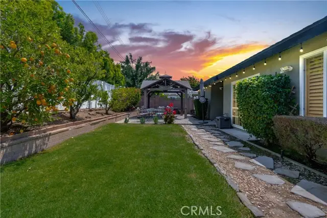 1049 El Mirador, Fullerton, CA 92835 - #2