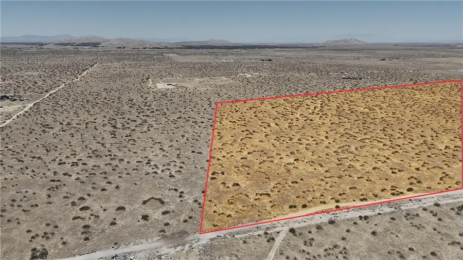 210 Largo Vista, Palmdale, CA 93591 - #2