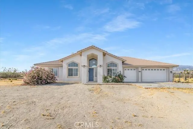1485 La Mesa, Phelan, CA 92371 - #1
