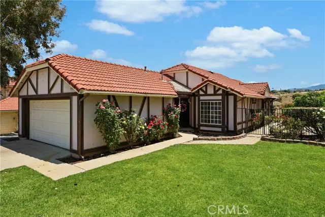 9195 Stone Canyon Road, Corona, CA 92883 - #2