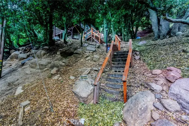 25123 Valle Drive, Crestline, CA 92325 - #3