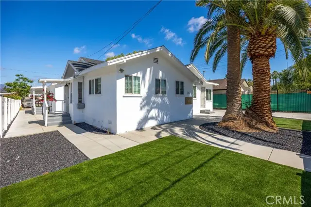 111 South Lindsay Street, Lake Elsinore, CA 92530 - #3