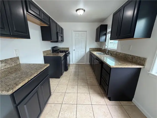 223 136th, Los Angeles, CA 90061 - #3