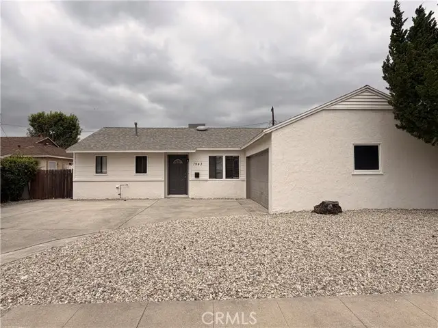 7943 Newcastle, Reseda, CA 91335 - #1