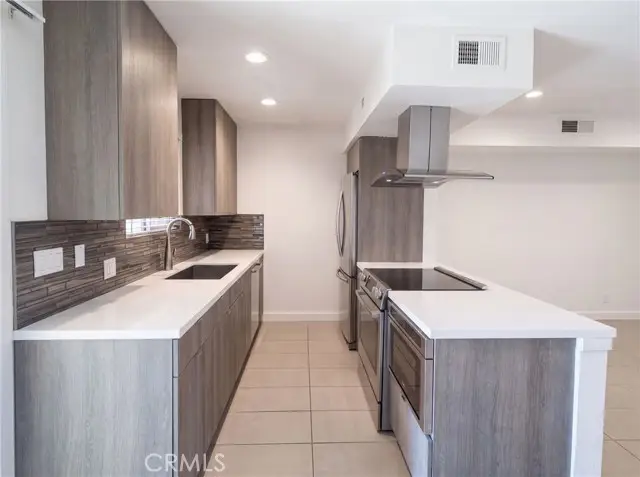 5300 Waverly Drive  #H6, Palm Springs, CA 92264 - #2