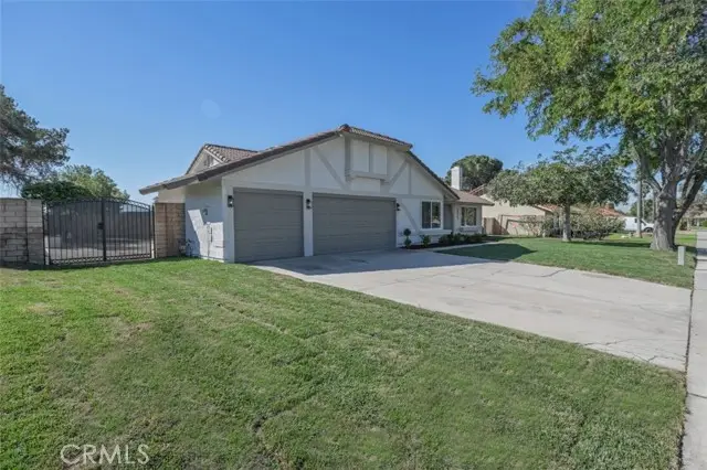 211 Columbine Avenue, Rialto, CA 92377 - #3