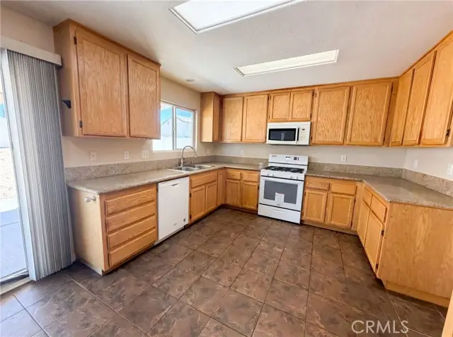 11401 Villa, Adelanto, CA 92301 - #2