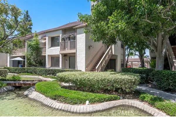 10530 Lakeside Drive  #G, Garden Grove, CA 92840