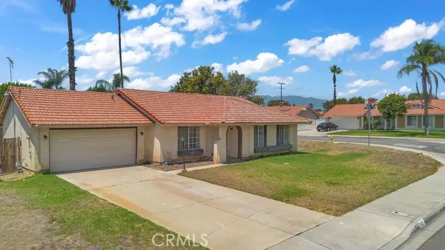 910 Larch, Rialto, CA 92316 - #3