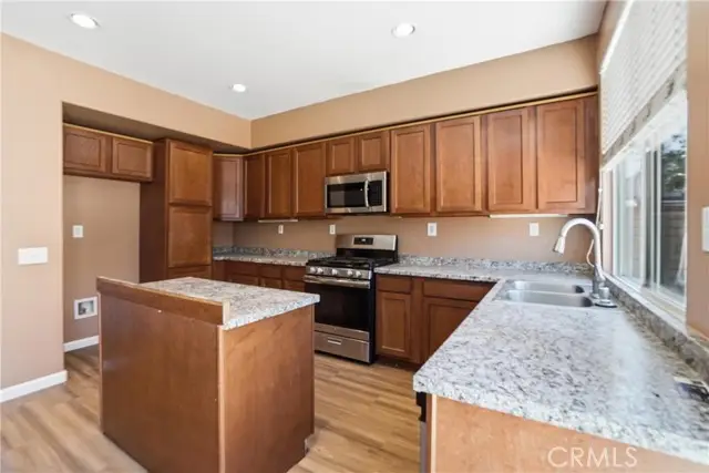 300 Date Street, Lake Elsinore, CA 92530 - #3