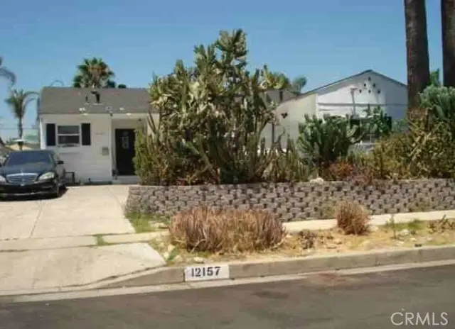12157 Lull, North Hollywood, CA 91605 - #1
