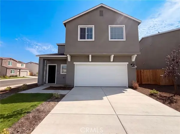 4496 Bellaire, Clovis, CA 93619