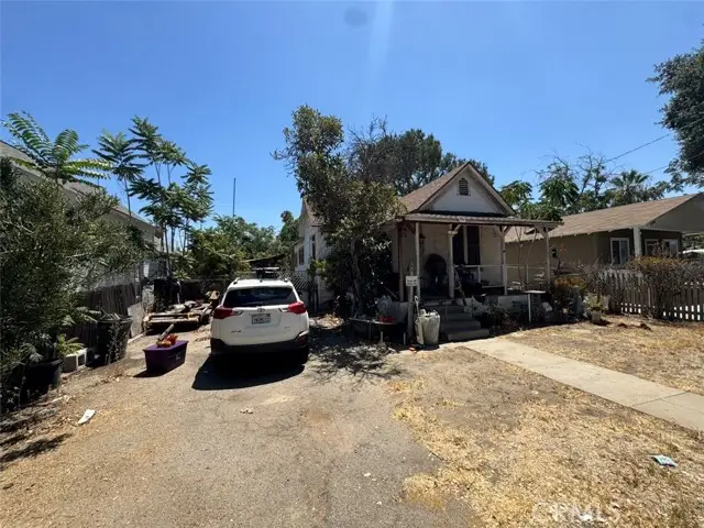 1012 Washington, Redlands, CA 92374 - #3