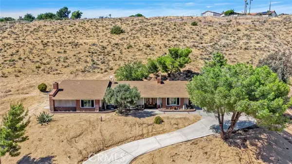 7402 Calpella, Hesperia, CA 92345