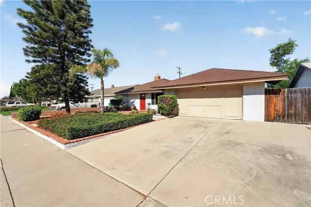 425 Blackpine, Corona, CA 92879 - #1